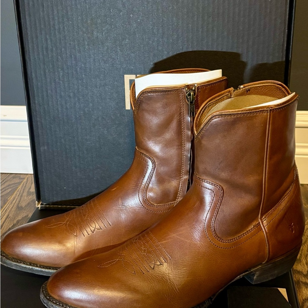 Frye Austin Inside Zip Boots – Men’s US 11, Cognac Brown (Almost New, Worn ~5×)